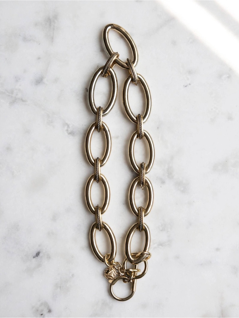 Gold Oval-Link Chain Bracelet - Women’s Fashion Jewelry